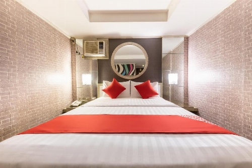 OYO 191 Paradise Apartelle image 17